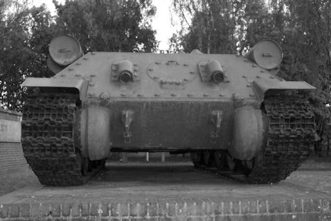 SU-100