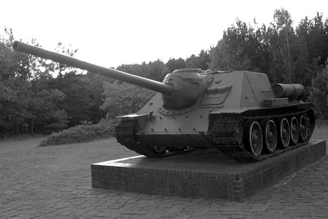 SU-100